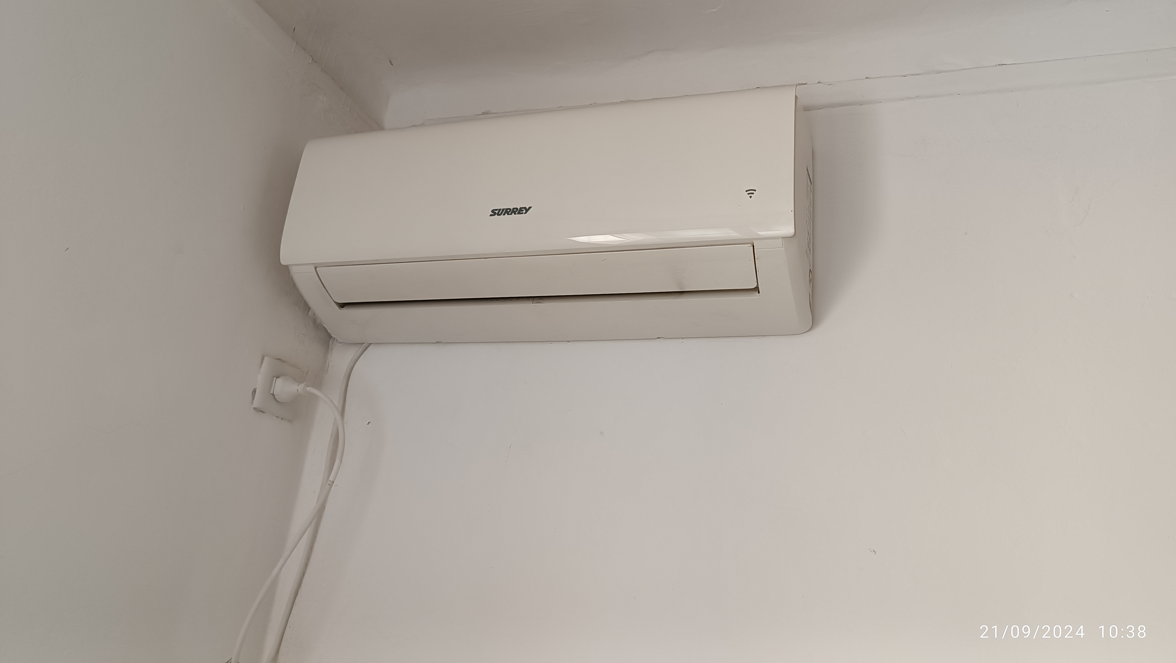 Desinstalación e Instalación por mudanza a equipo Surrey de 3200 frigorias