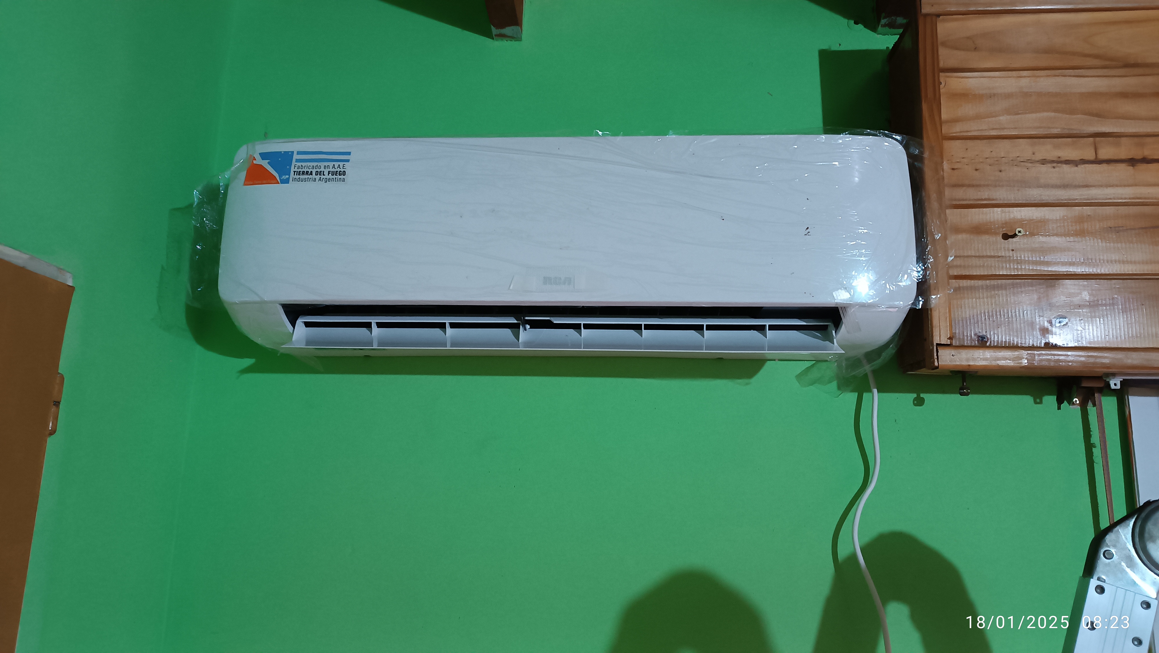 Instalación equipo Rca de 4000 frigorias con instalación eléctrica y termica